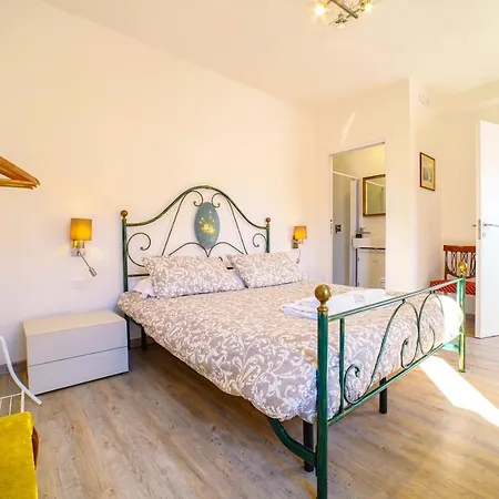 דירה Amorucci House *